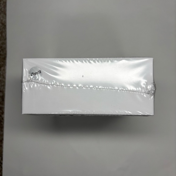 VTrans AI Language Translation Earbuds - Picture 3 of 4